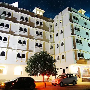 4* Hotel Riddhi